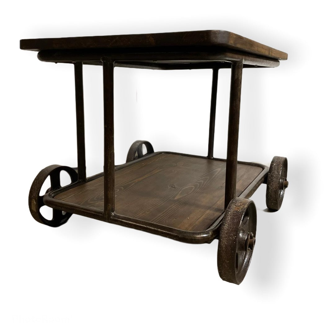 Industrieller Rollwagen Barwagen Tisch Couchtisch Beistelltisch