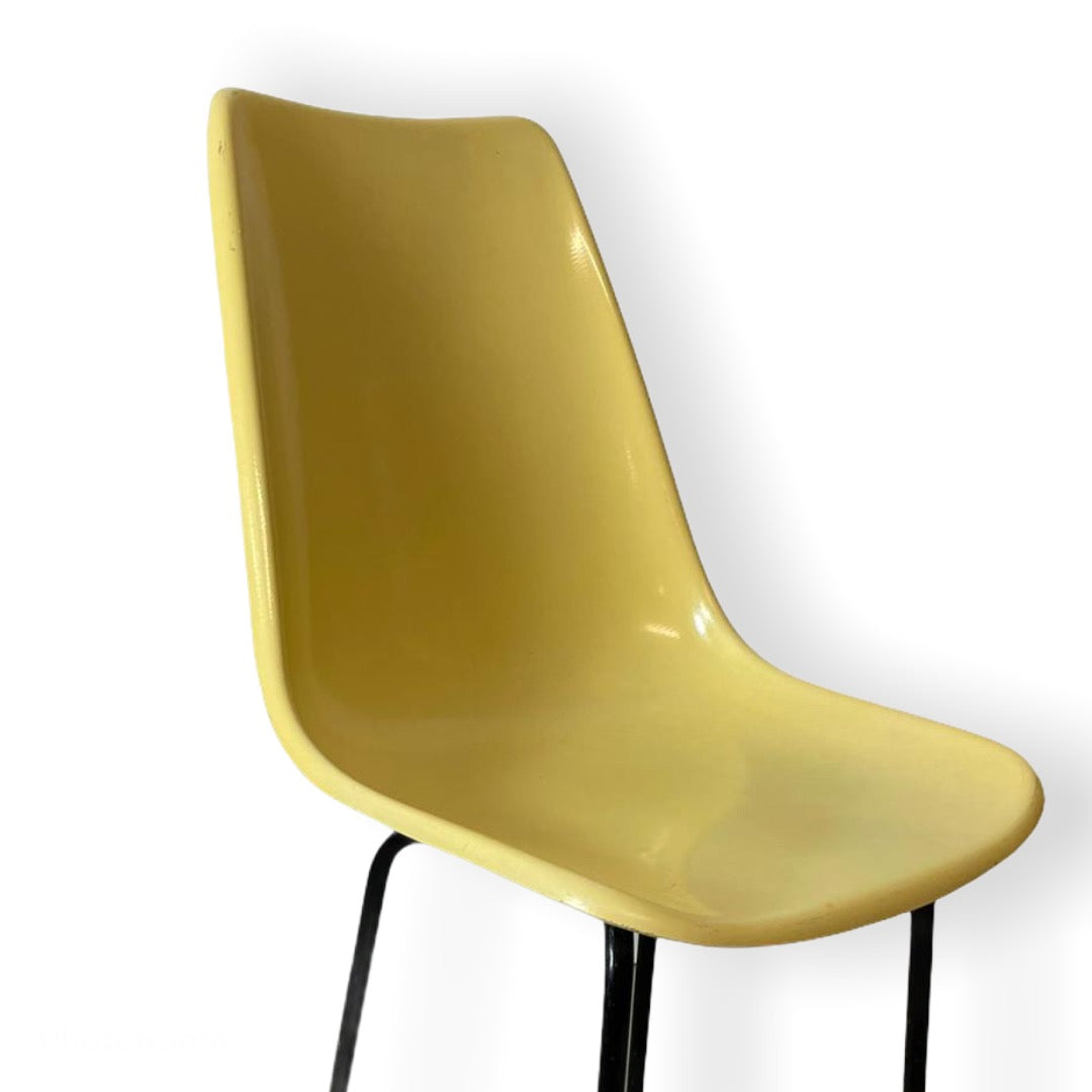 Mid-Century Stuhl mit Schalensitz von Vertex
